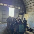 "Zarobljenim ukrajincima čupaju nokte, seku prste, kašikom kopaju oči...": Stravična svedočenja preživelih, šalju ih i u…