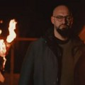Marko Louis vozio kombi na blokadi u Novom Sadu (VIDEO)