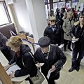 Dodatni troškovi nameštenog tendera: EDS morao da otvori i kol centar