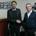 Srbija bez besnila uz podršku EU – Vakcinaciju nastavljaju institucije Srbije