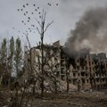 Зеленски: Више од 300 руских дронова и 37 ракета гађало енергетски сектор и цивилну инфраструктуру Б