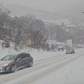 Sneg presekao Srbiju: Uvedena zabrana saobraćaja na ovim deonicama