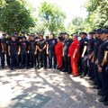 Srpski vatrogasci se vratili iz Grčke, svečano dočekani u Nišu