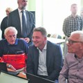 Ministri obišli Karavan Digitalne ekspedicije u Barajevu Jovanović: Stariji sugrađani s radošću primaju nova znanja i…