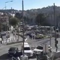 Drama u jerusalimu: Teroristički napad, ranjeni izraelski policajci (video)