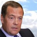 Medvedevu ozbiljno popustile kočnice: Ozbiljno izvređao Francuze zbog stava o Belgorodu - "Ološ, kopilad i nakaze..."