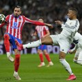 Bitka za Madrid: Real protiv Atletika u čuvenom "Madrilenju", Arsenal u Holandiji!