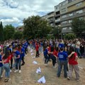 Pirot "zaplesao" po 17. put - Više od 400 maturanata igralo na maturantskoj paradi!