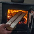 Imate peć na drva kod kuće? Nova studija ih uporedila sa pušenjem i donela rezultate o plućima