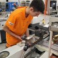 Srbija prilagođava švajcarski model dualnog obrazovanja: Evo šta kaže premijer Macut