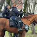 Opsadno stanje Marakane pred 178. večiti derbi: Konjica, policija i psi na sve strane... Čekaju se navijači