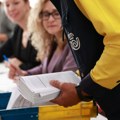 Otvorena birališta u Andaluziji, šest partija u izbornoj trci, desnica predvodi