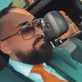 Godinama nije govorio sa majkom, a onda se pojavila u studiju! Pevač doživeo šok koji ga je rasplakao