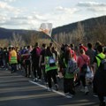 Studenti i srednjoškolci iz beograda nastavljaju šetnju ka Loznici, novosađani krenuli danas