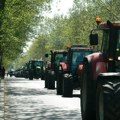 Poljoprivrednici iz Rače započeli protest zbog cene suncokreta, najavljuju blokade