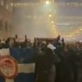Grci napravili ludnicu u Amsterdamu! Korteo navijača Olimpijakosa pevao Zvezdi pred meč s Ajaksom