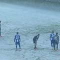 Vladimir Stojković poklonio gol rivalu! Iskusni golman napravio veliku grešku i asistirao protivničkom napadaču na svom debiju…
