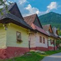 "Za običnog turistu ovo su samo drvene kuće, za nas su to ljudi": Stanovnici slovačkog sela žele da bude uklonjeno sa Uneskove…