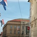 Muškarac se polio benzinom i zapalio ispred zgrade Vlade Hrvatske u Zagrebu