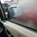 Jednostavan trik da se uspešno rešite vlage u automobilu