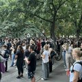Protest ispred Filozofskog fakulteta od 19 časova