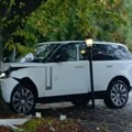 VIDEO Alek i Stiv Boldvin imali udes: Kolima udarili u drvo