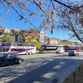 Ćaci nadiru sa svih strana: Zbog SNS autobusa blokirana Ibarska, kolone krenule i iz Novog Sada, neki stigli i do Sajma