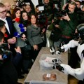 Vučić na prezentaciji robota kineske kompanije AGIBOT Innovation