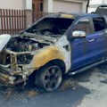 Jeziv prizor ispred kuće: Nakon BMW-a i Rendž Rovera, ženi na Voždovcu zapaljen i treći auto
