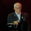 Milanče Radosavljević prekinuo koncert, plače na bini, odmah se obratio publici na Tašu: "Snago moja..." (video)