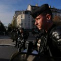 Policijski čas u pojedinim delovima Pariza svake noći do ponedeljka ujutru