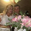 Sva u belom ko mlada! Marija i Siniša Kulić proslavili 30 godina braka, a njihova ljubav počela je šamarom! (video)