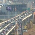 Špic još nije počeo, a u Beogradu već kolaps! Na auto-putu vozila mile, na mostovima sve stoji (foto)