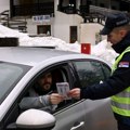 Policija na Kopaoniku ukazala vozačima na važnost poštovanja propisa u zimskim uslovima