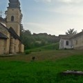 Kritično oštećenje puta do manastira: Pokrenuo se odron u selu Ježevica kod Čačka