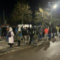 FOTO „Kakav strašan smrad – smrdi ceo grad“: Protest protiv zagađivača u Milanovcu