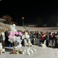 Beli baloni za malu angelinu ubijenu u ribnikaru: Danas bi proslavila 15. rođendan, a roditelji su organizovali klizanje u…