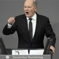 Nemačka opozicija "osula paljbu" po kancelaru: "Šolc postao najbolja figura na šahovskom polju Putina“