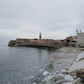 Poginula devojka tokom parasejlinga u Budvi