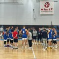 "Nemoj da sam vas video da to radite, igrate za ovo": Španac povisio ton na igrače pred meč sa Srbijom