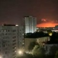 Žestok napad ukrajinskih dronova na Rusiju: Izazvani veliki požari i obustava avio-saobraćaja (Video)