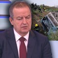 Dačić otkrio uzrok stravične nesreće kod sremske mitrovice: Najnoviji detalji tragedije, evo zašto se prevrnuo autobus…