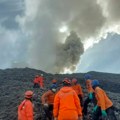 Planinari koji su se u času erupcije nalazili na Semeru evakuisani su u akciji indonežanskih vlasti