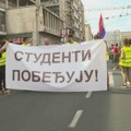 Student na protestu "(Ne)bojte se, i dalje smo tu": Vlast ne sme da raspiše izbore jer se plaši