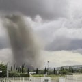 VIDEO Razorni tornado pogodio selo u Francuskoj: Više od 40 povređenih, na trudnicu se srušila kuća