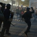 U Francuskoj 296 privedenih tokom protesta, na ulicama 320.000 demonstranata (video)