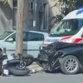 Jeziva scena na Dorćolu Sudarili su se automobil i motocikl (VIDEO)