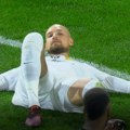 Rajkovića savladao saigrač, ali Benzema spasao Itihad (VIDEO)