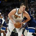 Jokić dominirao, saigrači ga ponovo izdali: Denver sa njima ne ume da igra