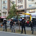 Превозник који је подржао студенте покушао да се спали испред СНС просторија